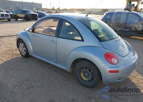2009 Volkswagen New Beetle 2.5L из США, поврежденный, VIN 3VWPW31C59M512190
